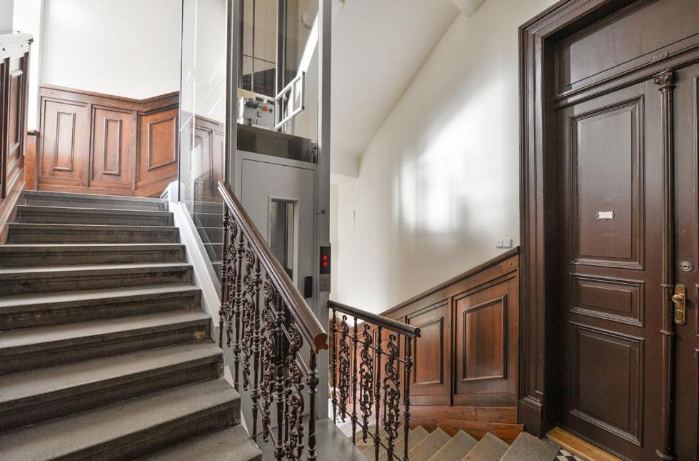 Large And Modern Apartment In The Heart Of Prága Kültér fotó