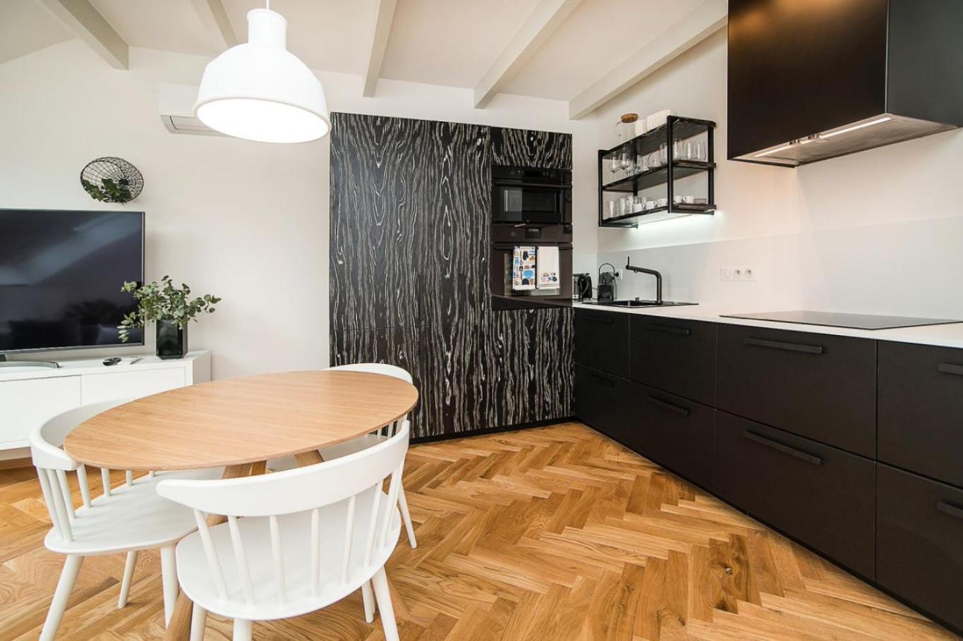 Large And Modern Apartment In The Heart Of Prága Kültér fotó