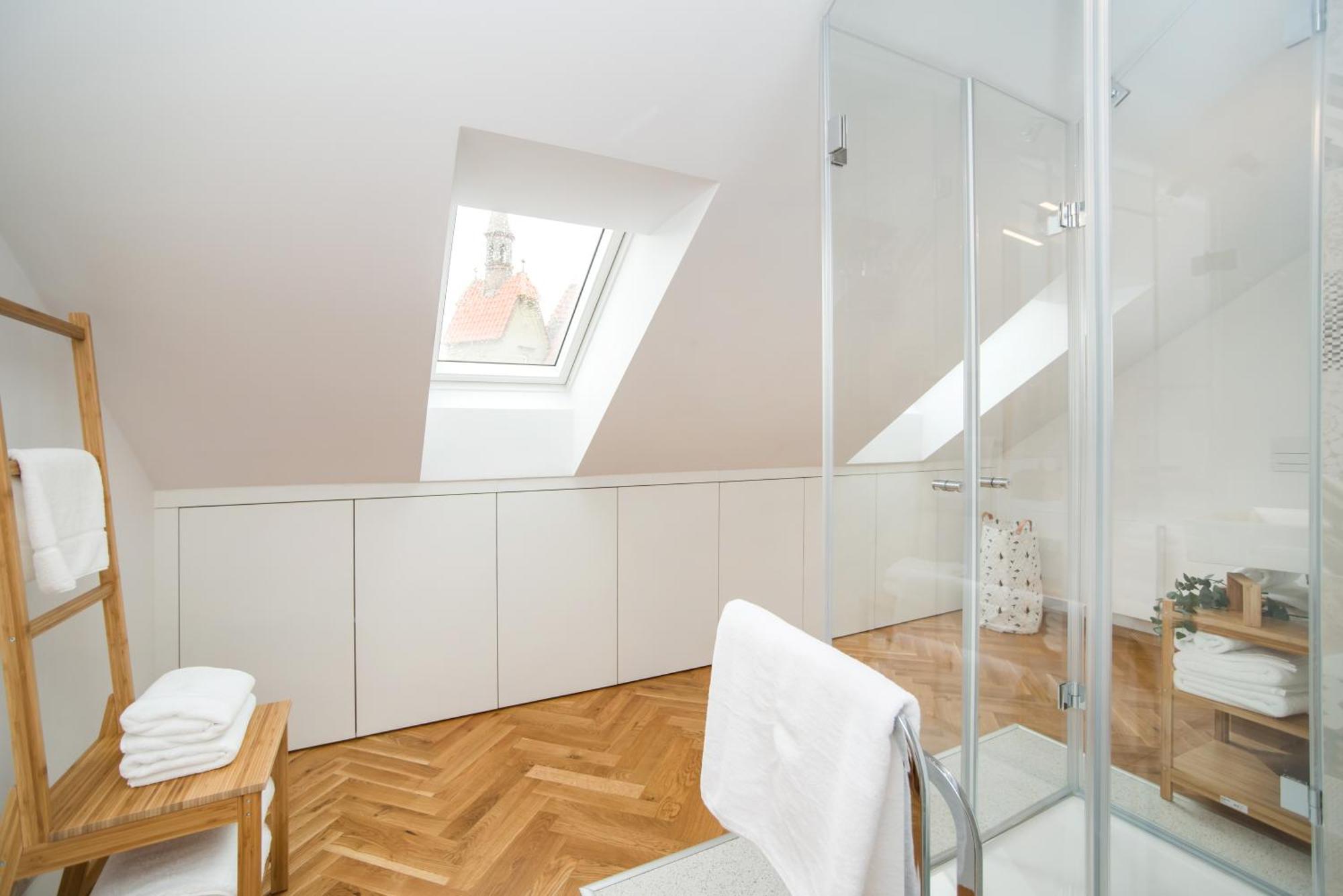 Large And Modern Apartment In The Heart Of Prága Kültér fotó