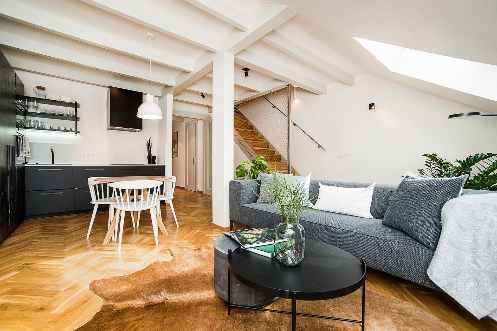 Large And Modern Apartment In The Heart Of Prága Kültér fotó